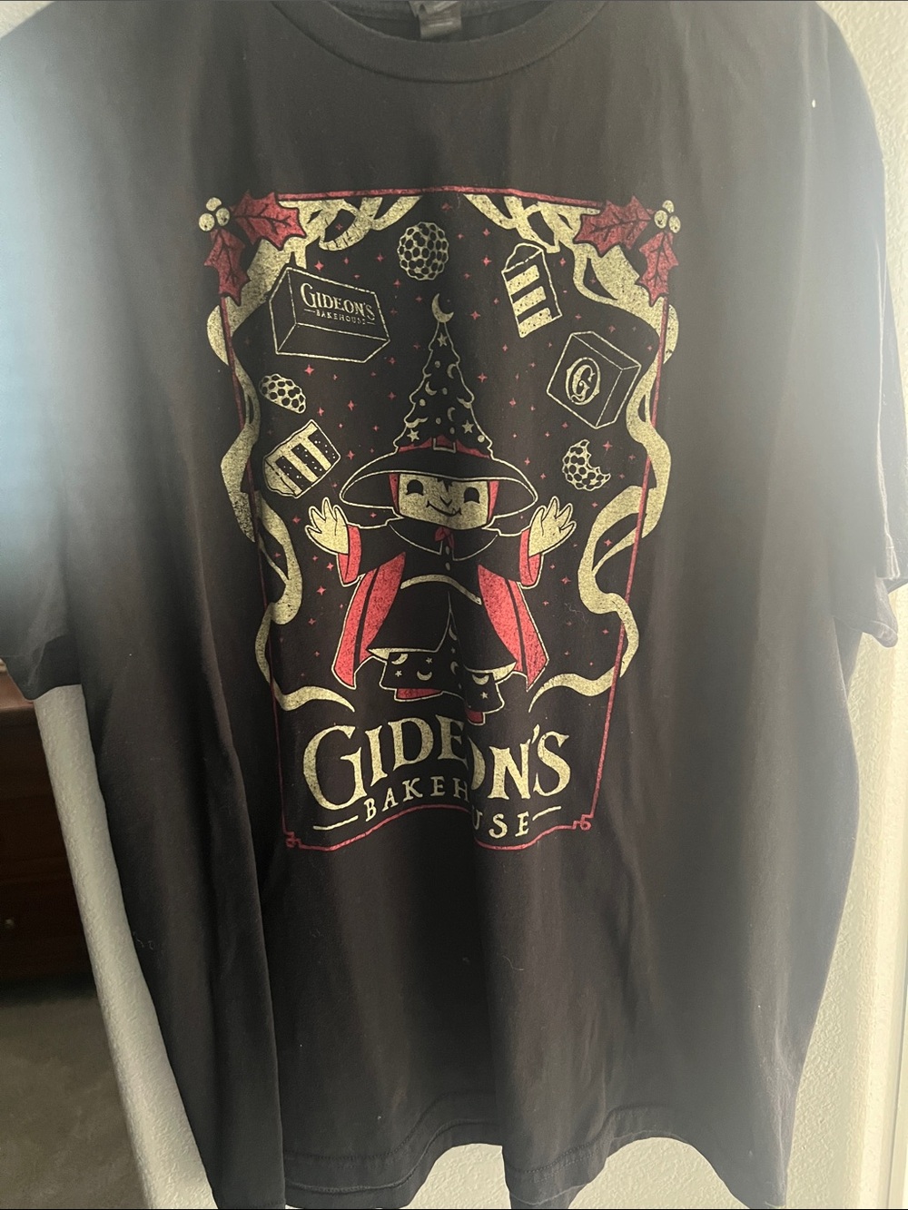Gideons bakehouse  Tee with Gold and Red Accents